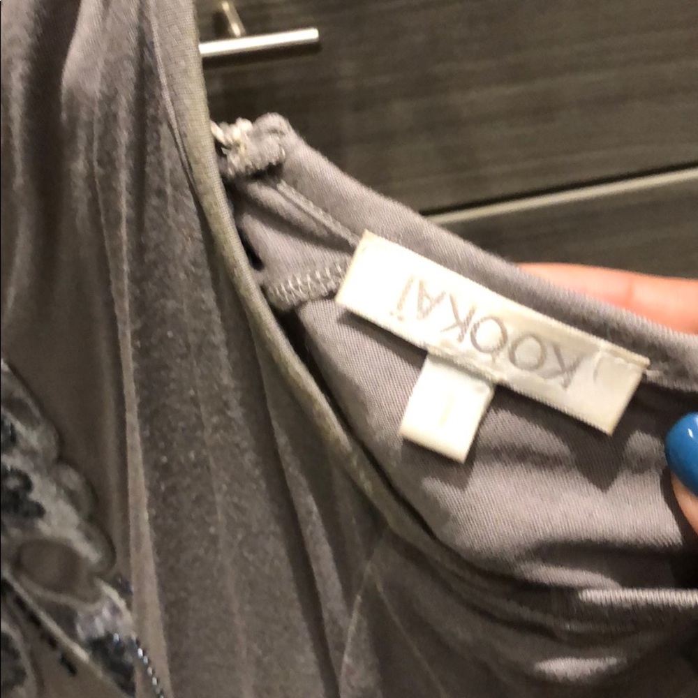 Top - Picture 3 of 4